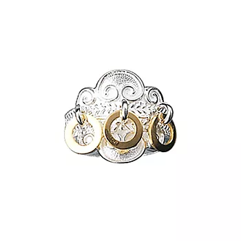 Sylvsmidja, Ring i 830 hvitt sølv med forgylte ringløv