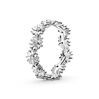 Pandora, Ring i 925 sølv med prestekrager