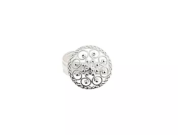 Sylvsmidja, Ring med filigran i 830 hvitt sølv