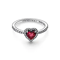 Bilde nummer 2 av Pandora Timeless, Ring i 925 sølv med hevet rødt hjerte