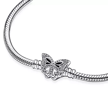 Bilde nummer 2 av Pandora, Moments armbånd i 925 sølv med sommerfugl