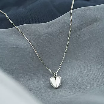 Bilde nummer 2 av Pan Jewelry, Smykke i 925 sølv med hjerte