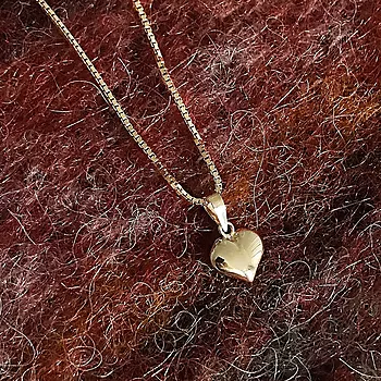 Bilde nummer 3 av Pan Jewelry, Anheng i 585 gult gull med hjerte