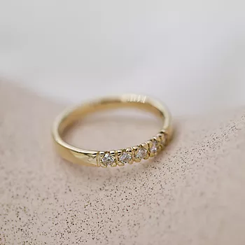 Bilde nummer 2 av Pan Jewelry, Lady alliansering i 585 gull med diamanter 0,25 ct