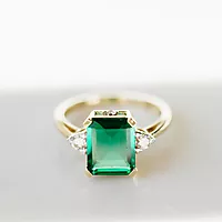 Bilde nummer 7 av Michelle, Smykkesett med diamanter 0,46 ct og hydrotermisk smaragd