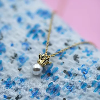 Bilde nummer 2 av Prins & Prinsesse, Smykke til barn i forgylt sølv med perle og krone