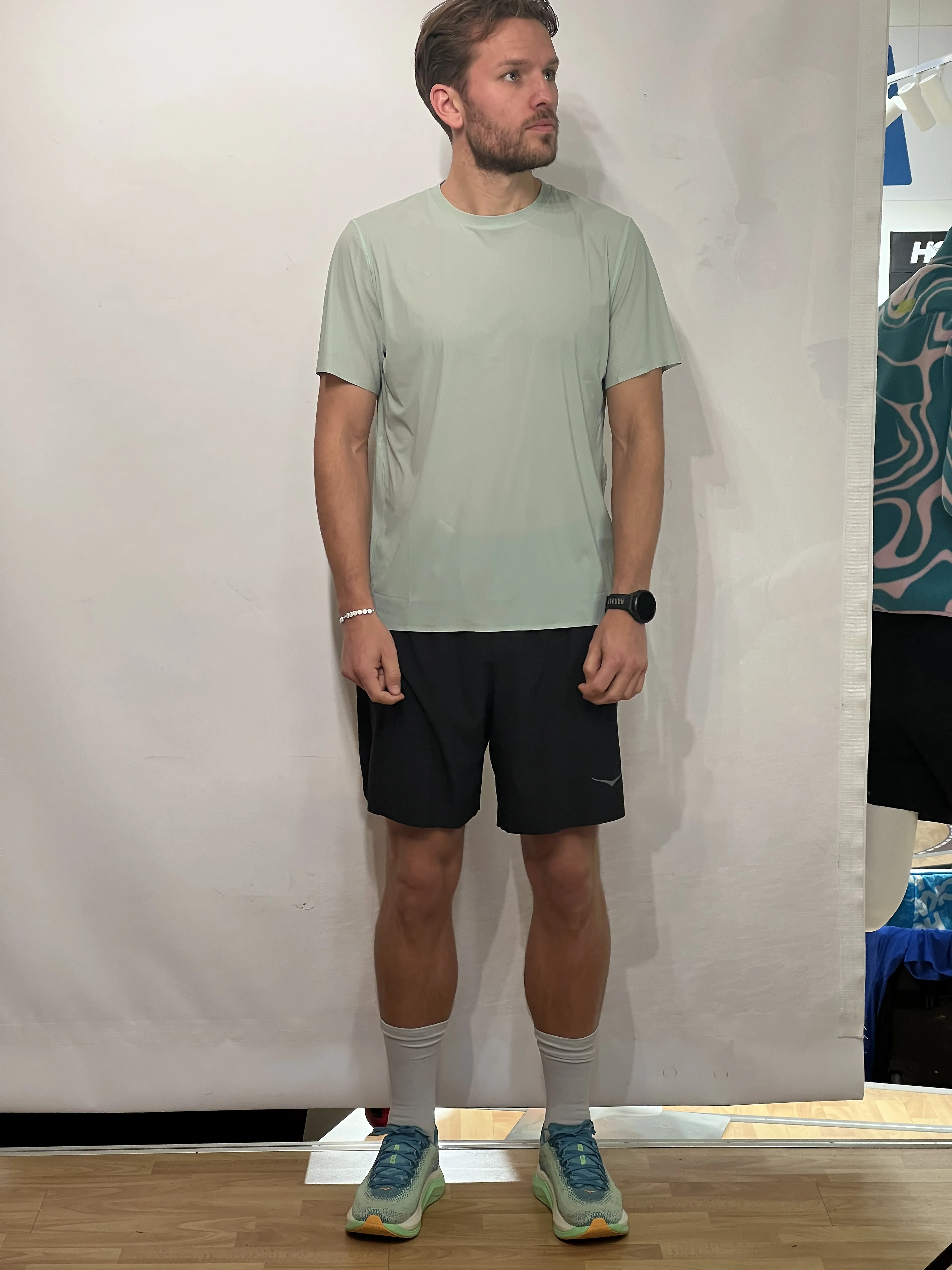 M PERFORMANCE RUN SHORT SLEEVE