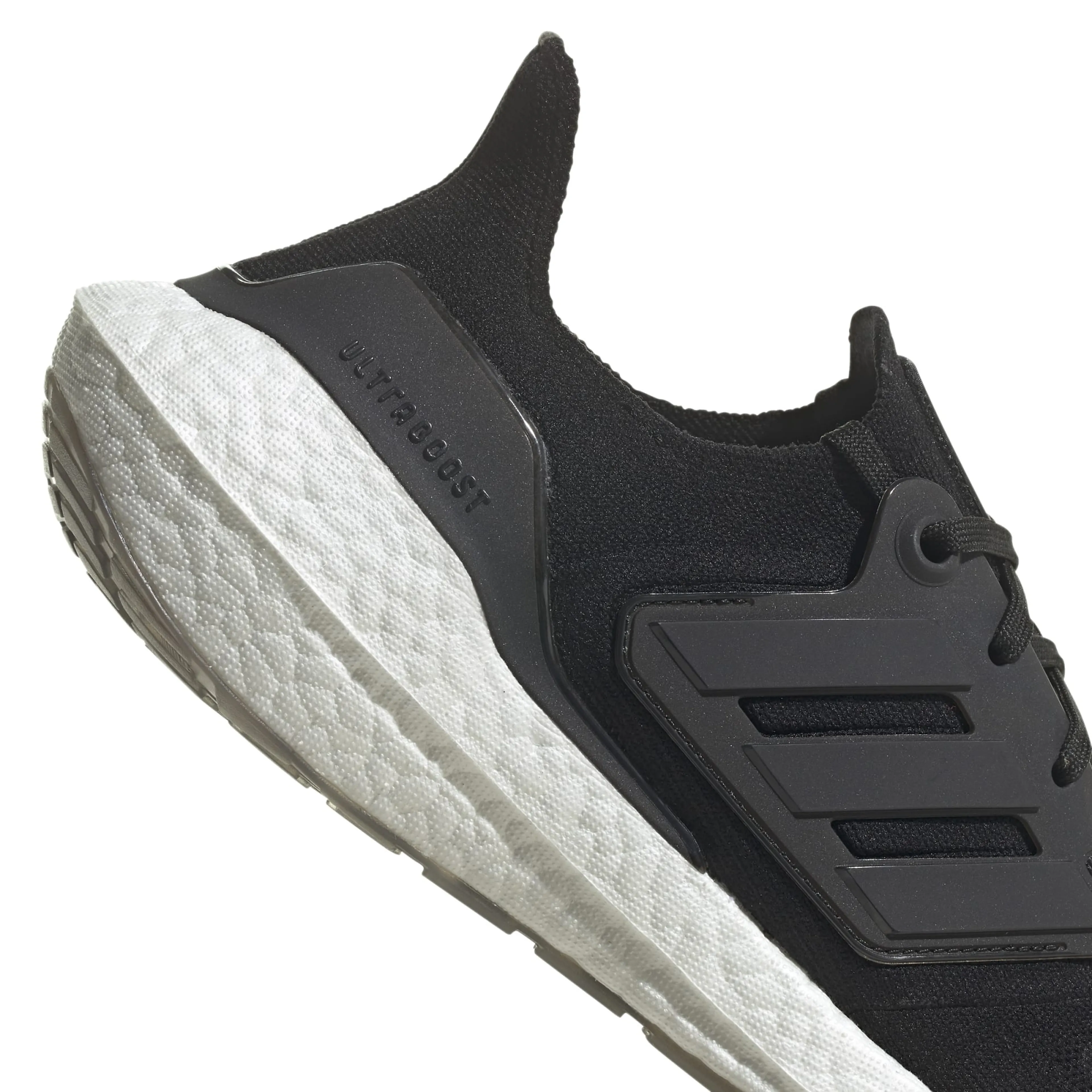 ULTRABOOST 22