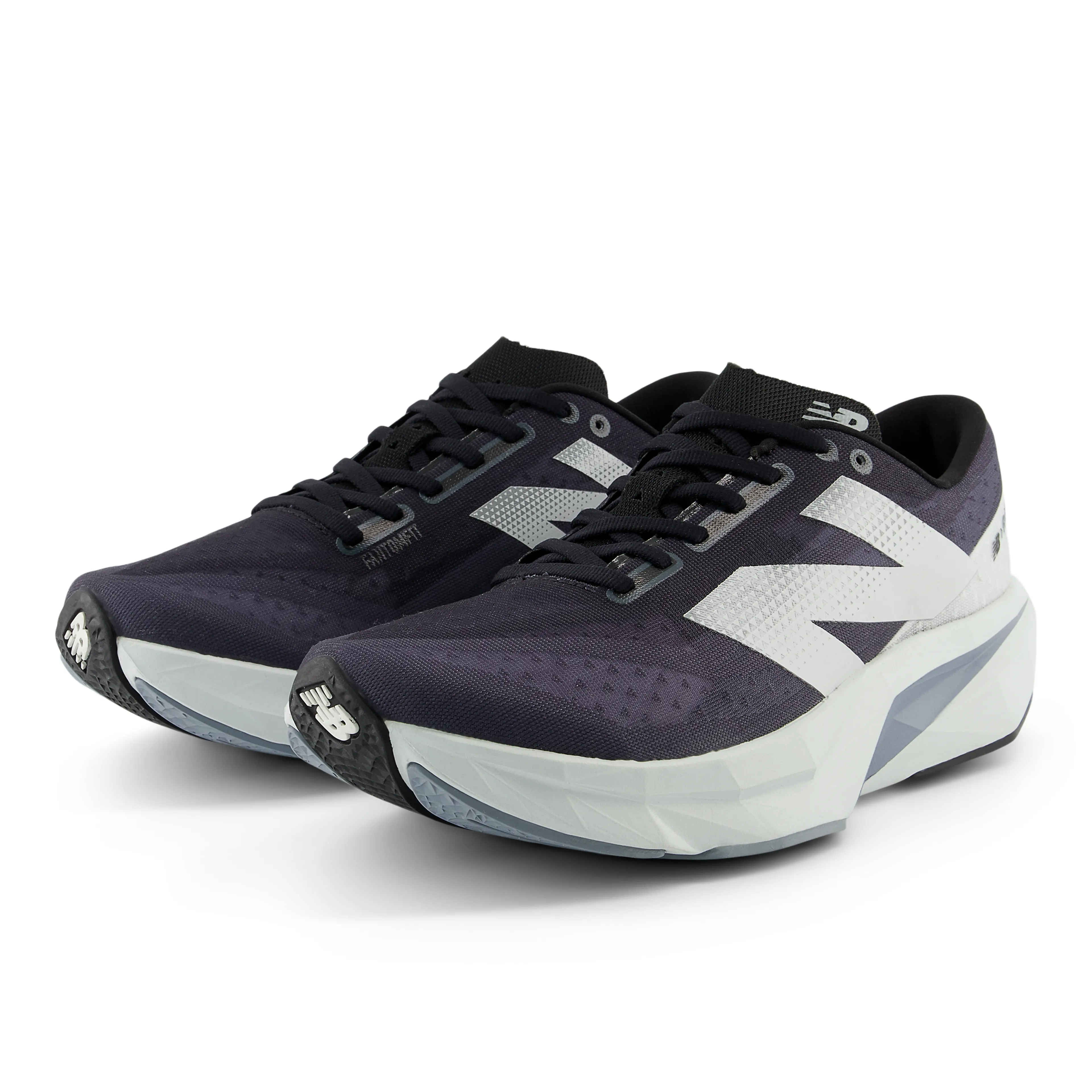 New Balance FuelCell Rebel v4