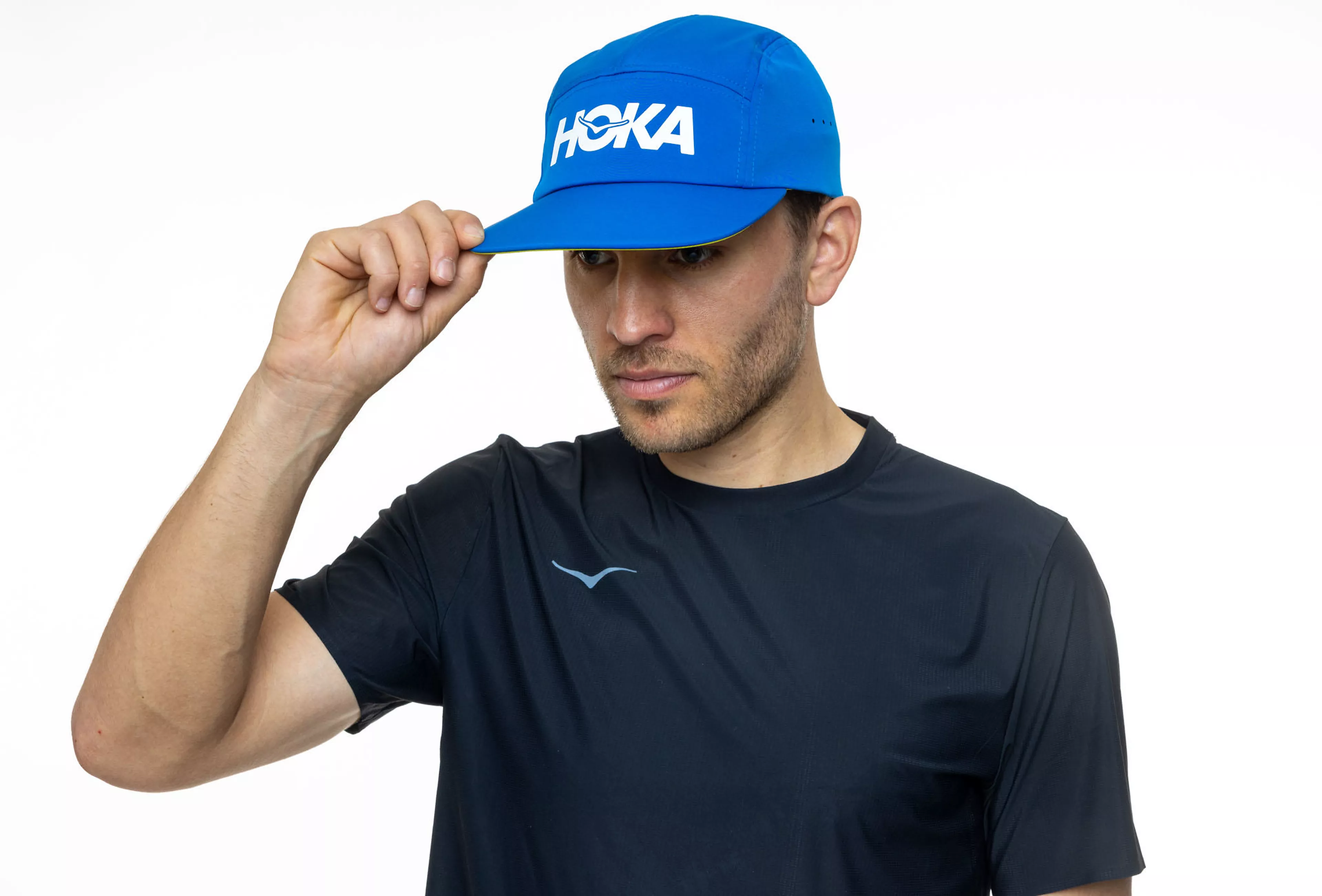 U PERFORMANCE HAT