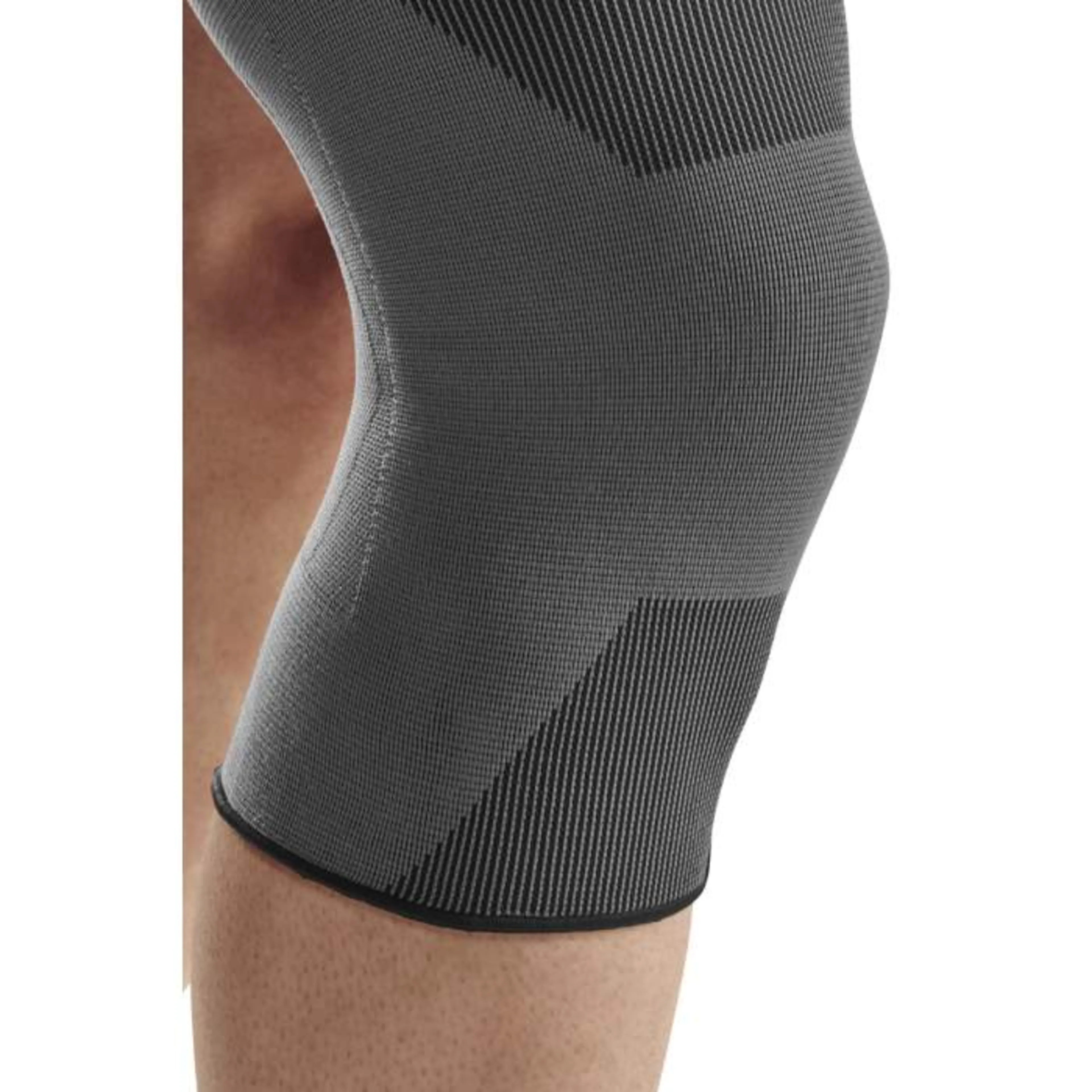 Mid support knee sleeve