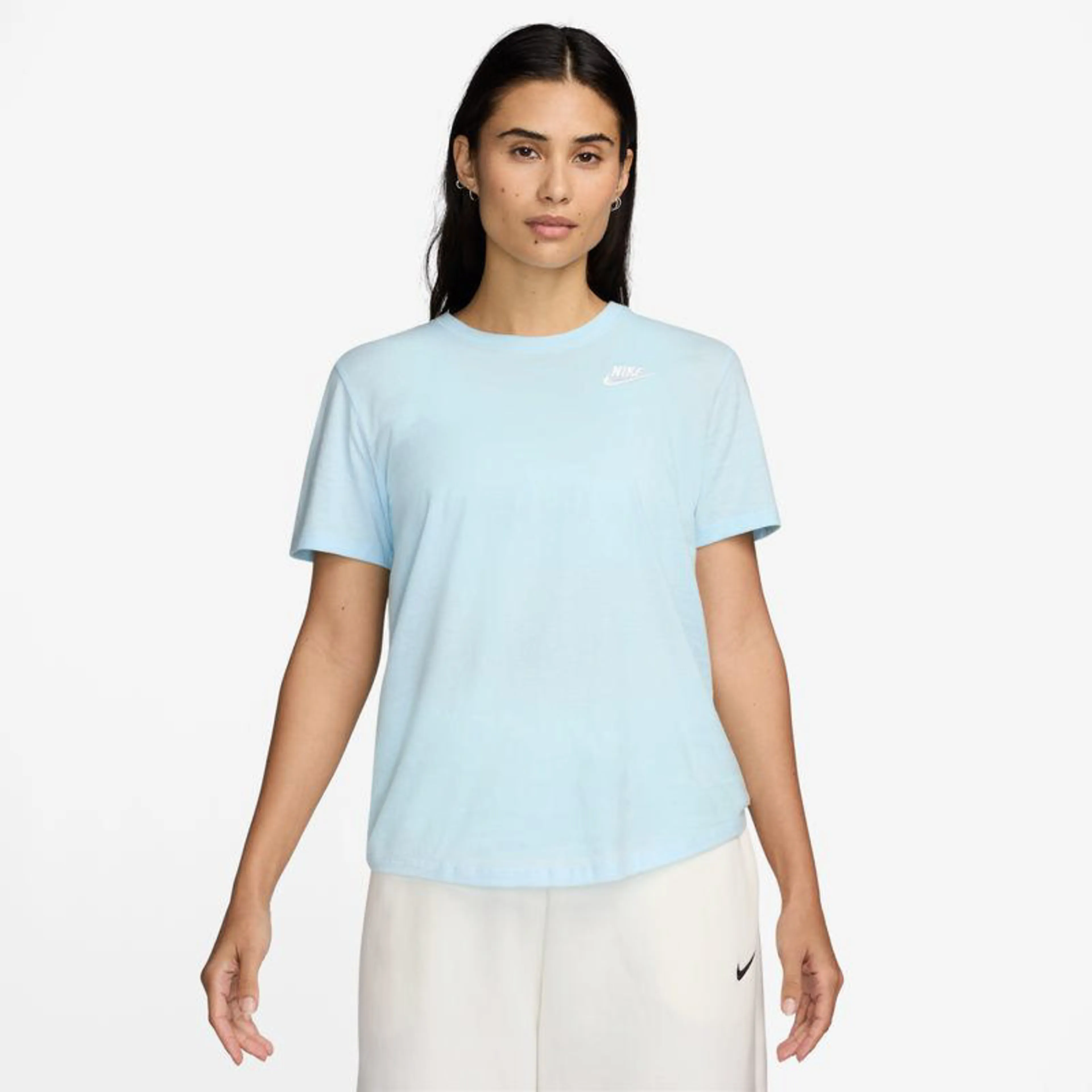 Sportswear Club Essentials t-skjorte dame