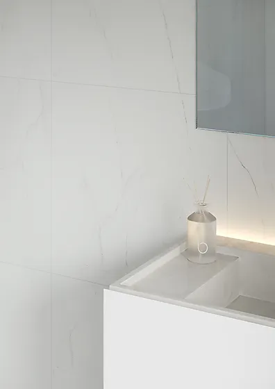 Baderomsplate marmor lys 11x620x2400 mm