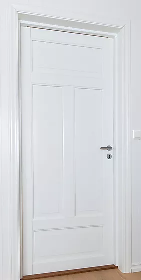 Utforing furu dørsett klassisk hvit S0500-N 18x70 mm