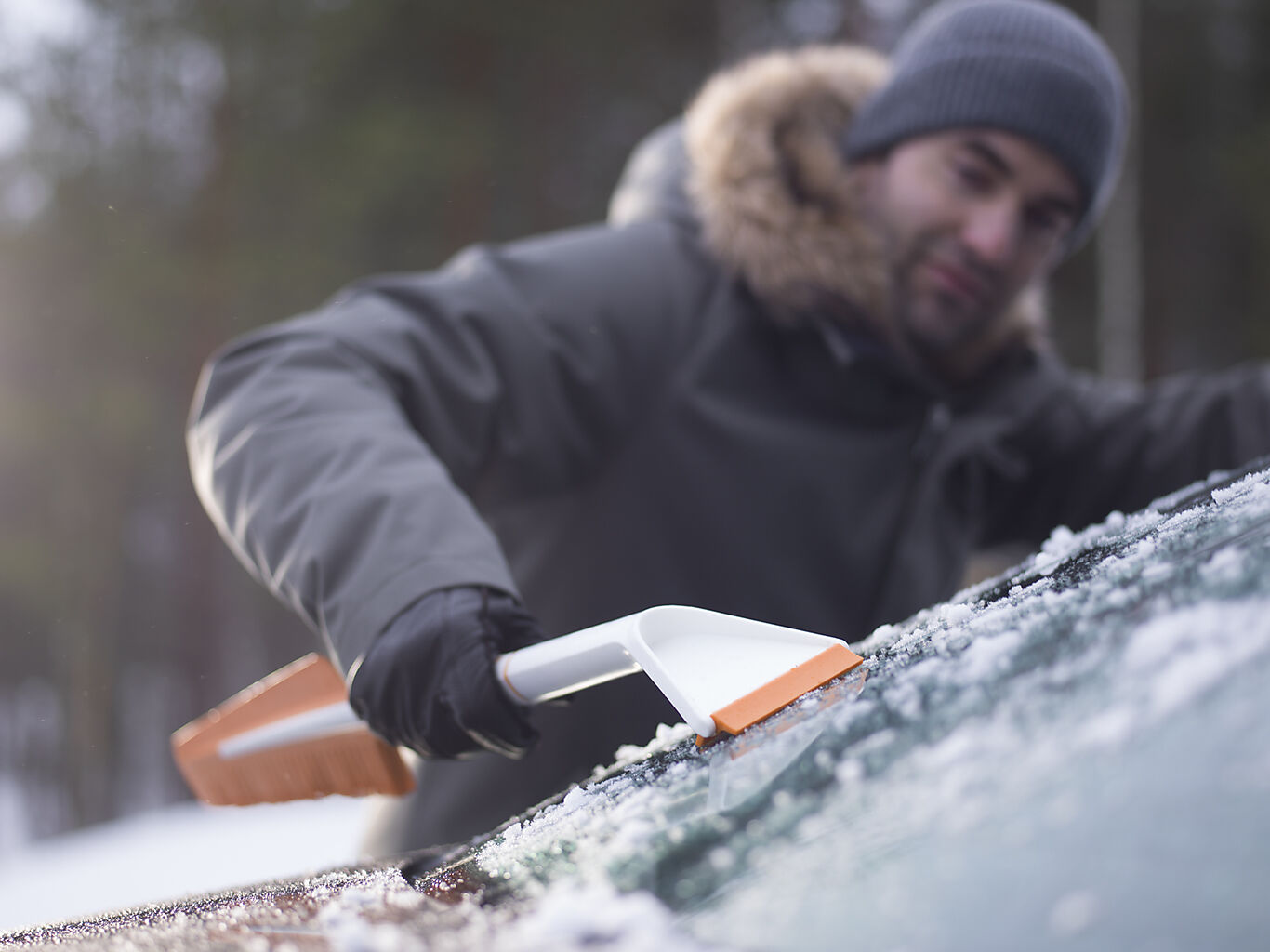 Fiskars Fiskars SnowXpert snøkost og isskrape 2