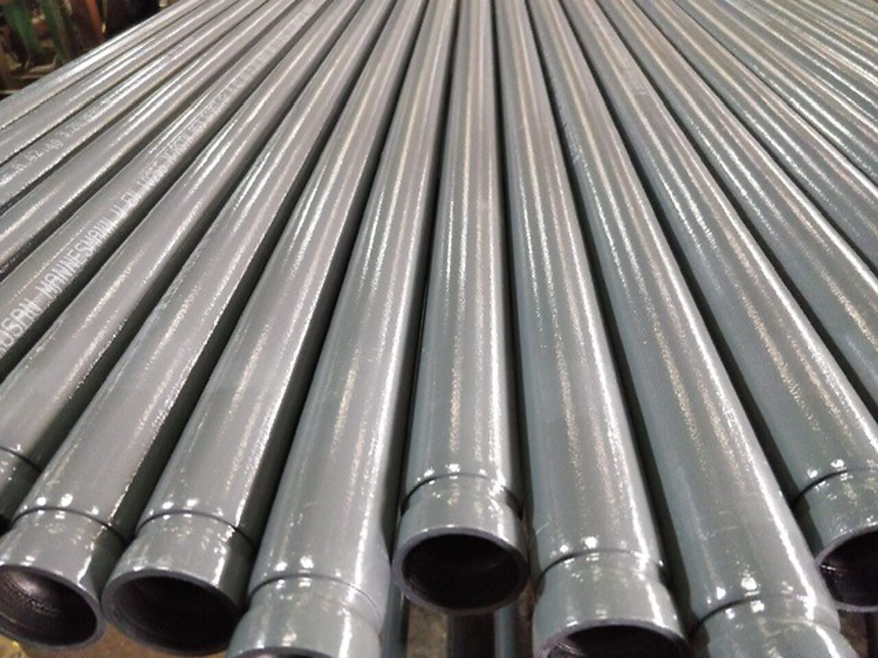 Stålrør, sveiste, rillete, epoxy-belagt grå, medium serie. EN 10217-1 P235TR1, 48,3 x 2,3mm, 6 m lengder 1