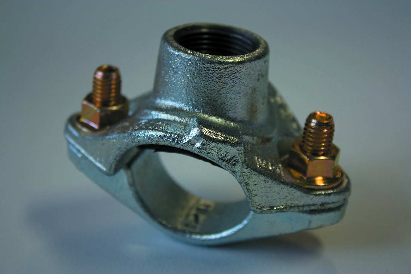 Victaulic Anboringsklammer 42,4 mm x 1" m/innv. gjenger 922 galv 1
