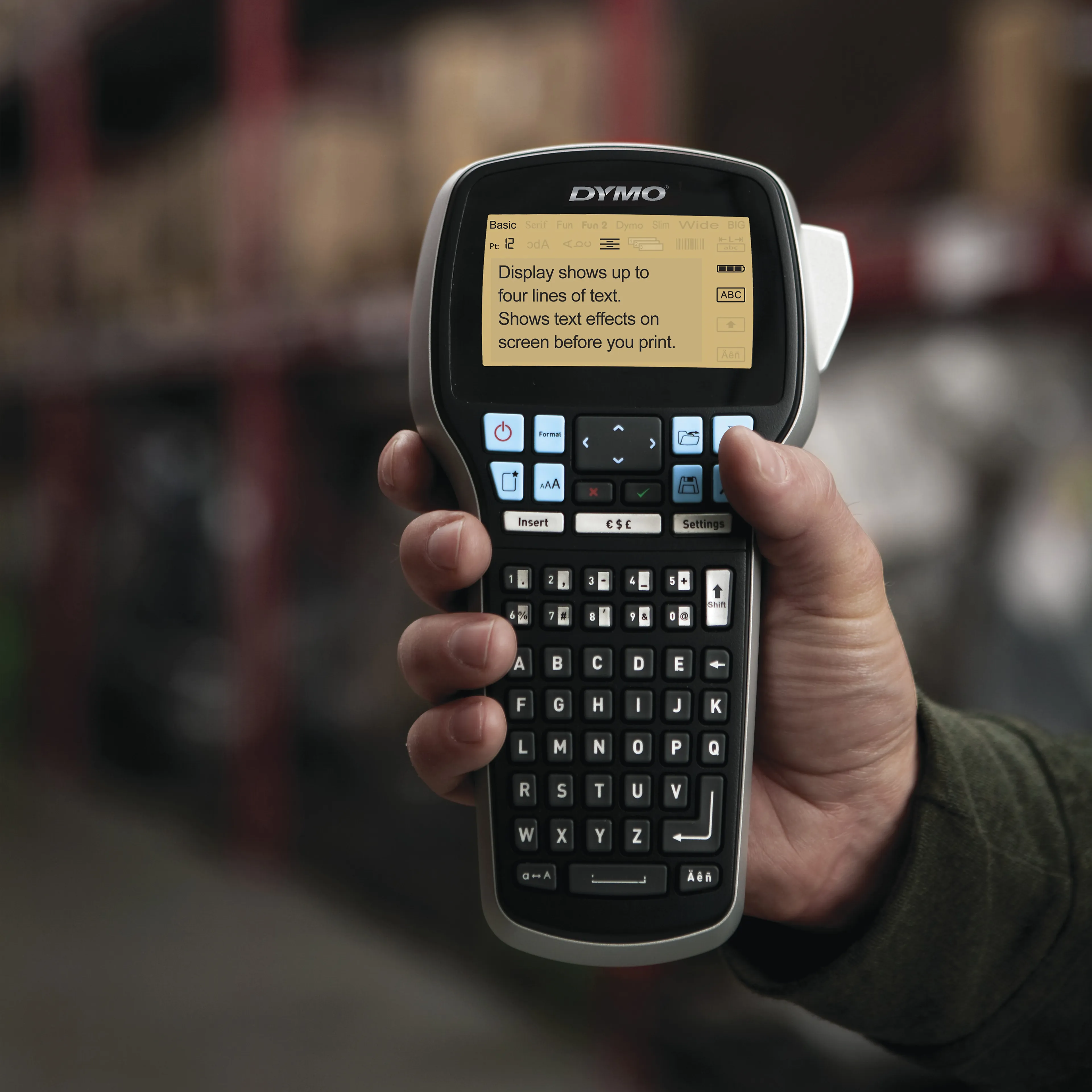 Dymo LabelManager 420P draagbare hoogpresterende labelmakerkit met ABC-toetsenbord en 4 rollen D1-labels
