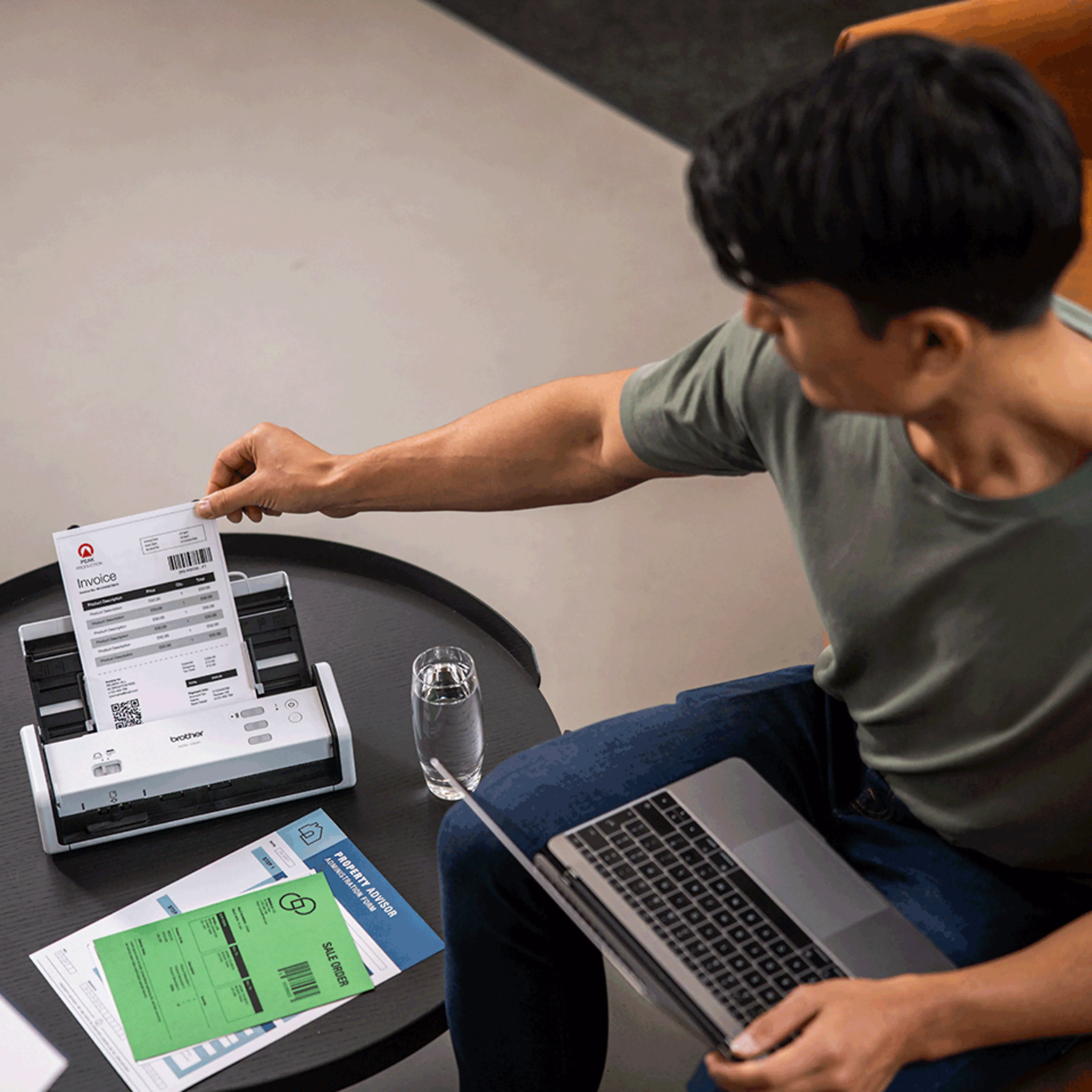 Brother documentscanner ADS-1300 - compact - draagbaar - USB-C aansluiting