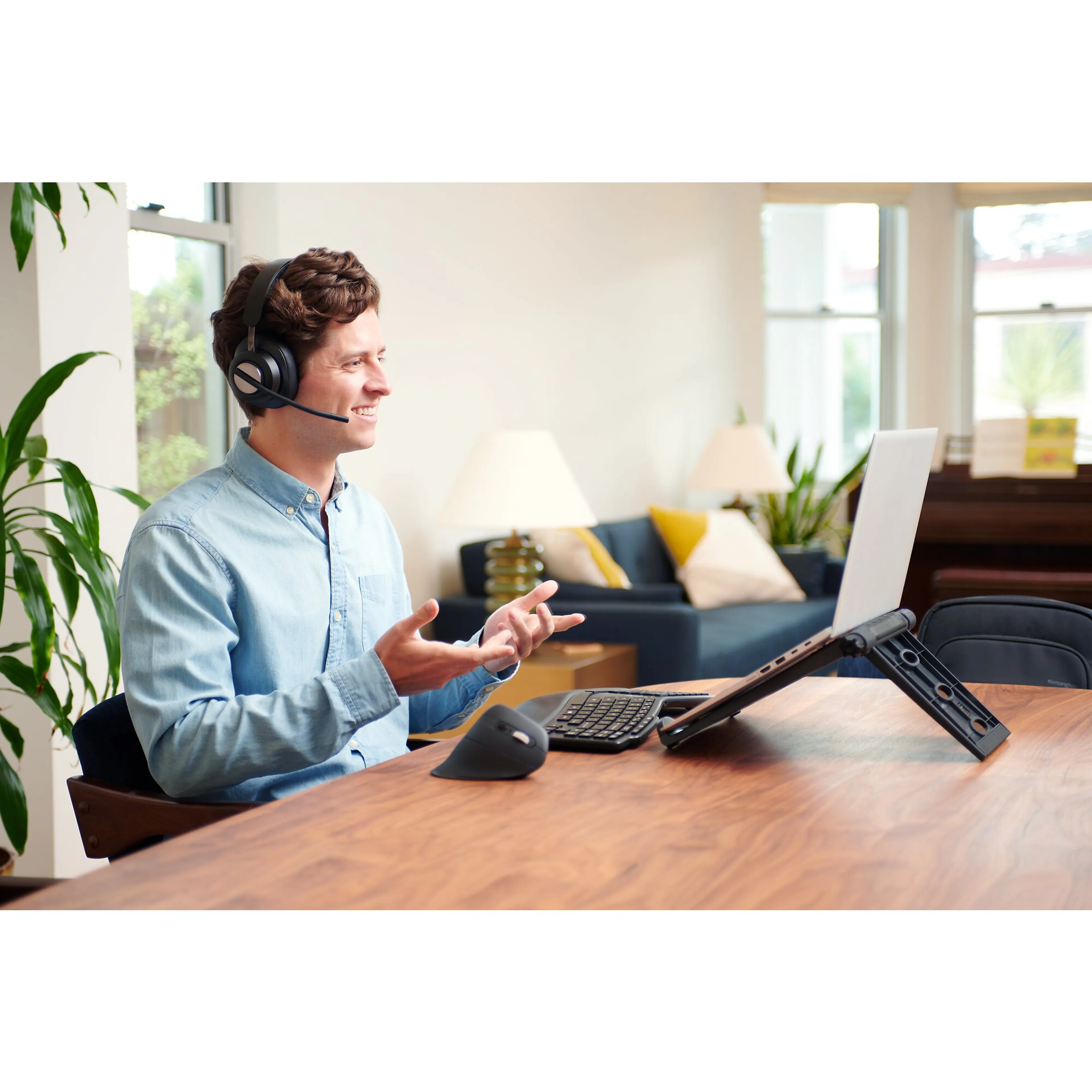 Kensington SmartFit Easy Riser EQ laptop cooling stand zwart