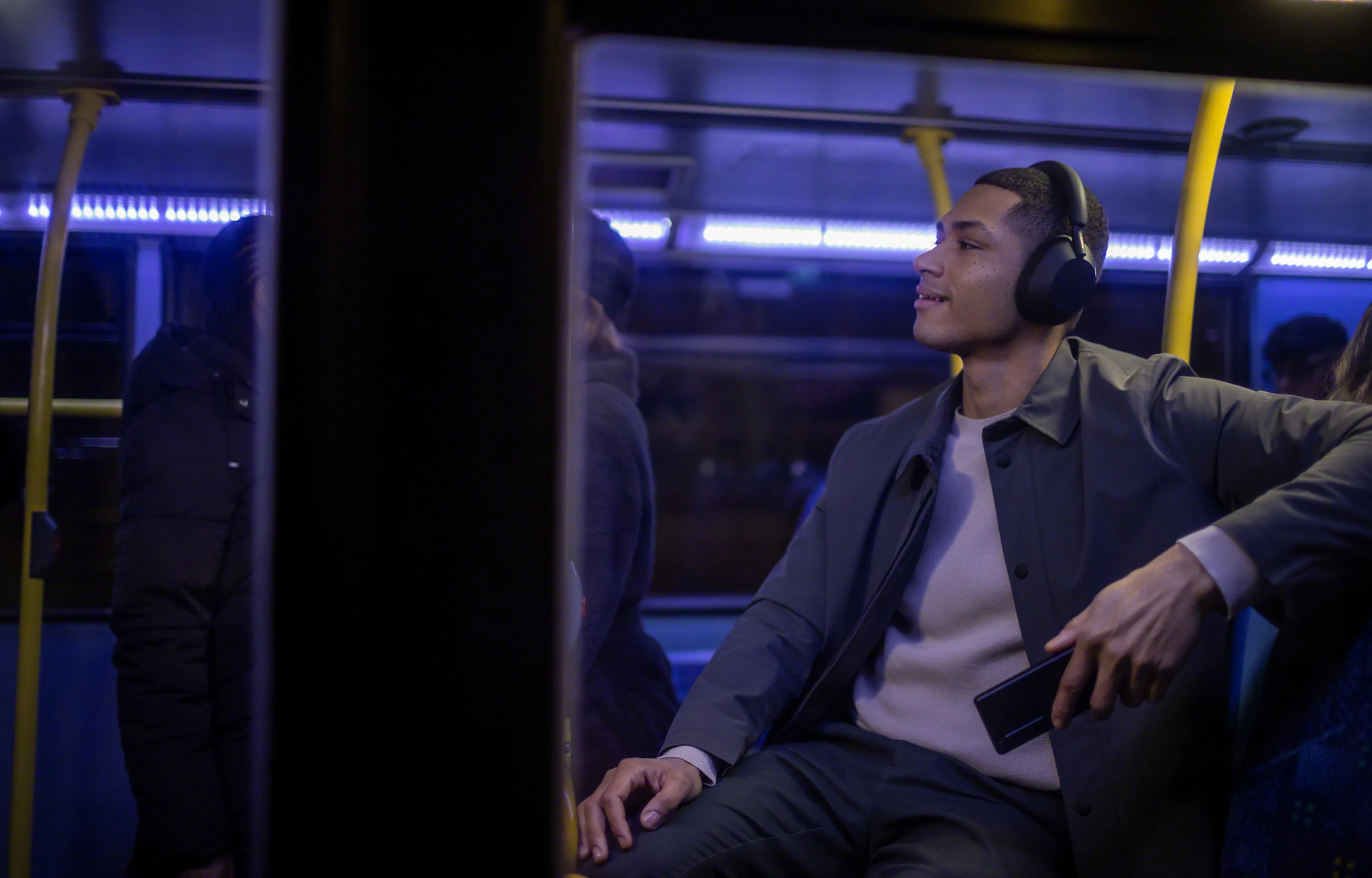 Sony WH-1000XM5 draadloze bluetooth hoofdtelefoon - noise cancelling - 30 uur batterij - zwart