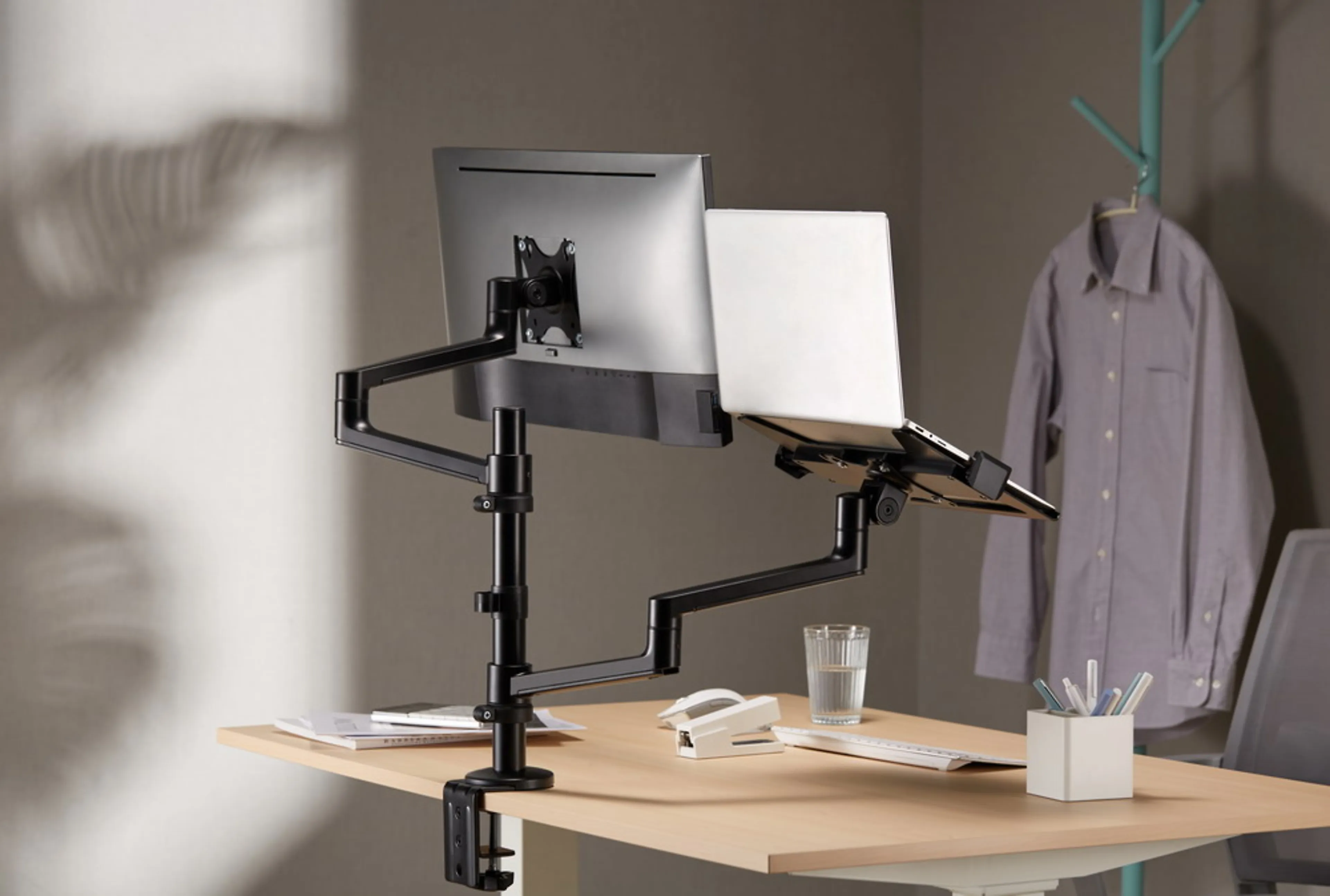 Gembird support mural d'écran MA-DA-04 - 13''-32'' - jusqu'à 9 kg - VESA compatible